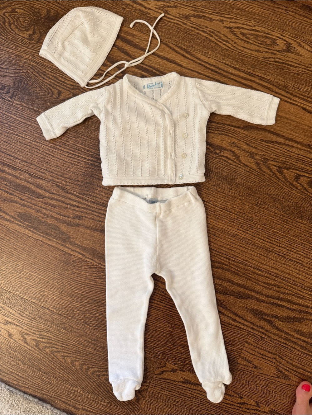 Feltman Bros White Knit Matching Set with Hat